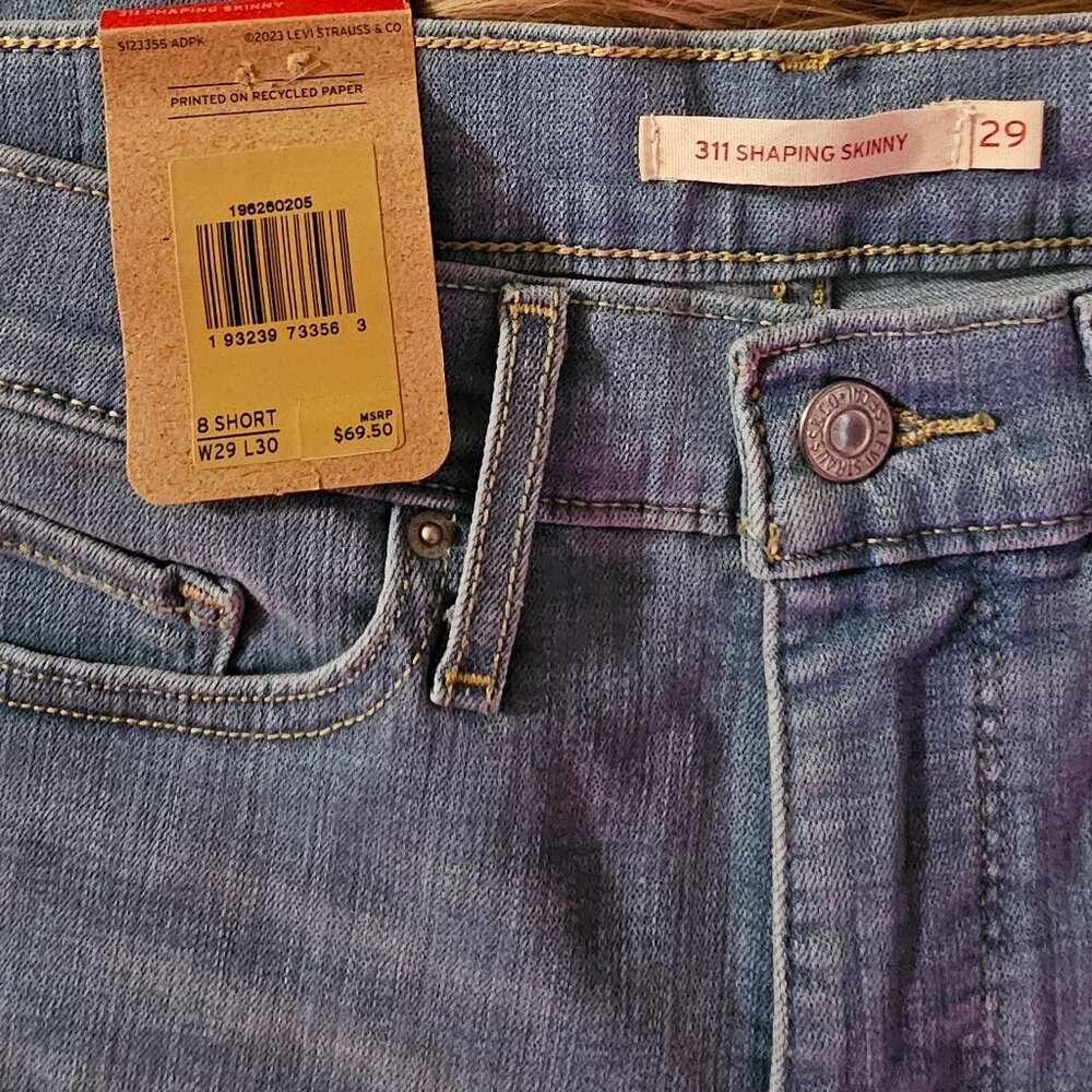 LEVI'S - Picture 2 of 7